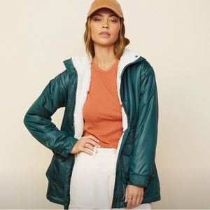 Monrow reversible Sherpa jacket in Forest Green